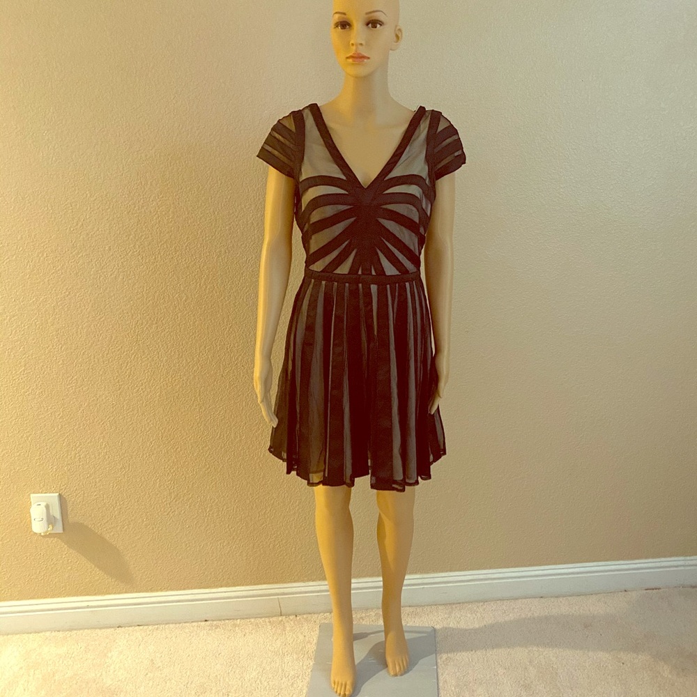 Bebe dress